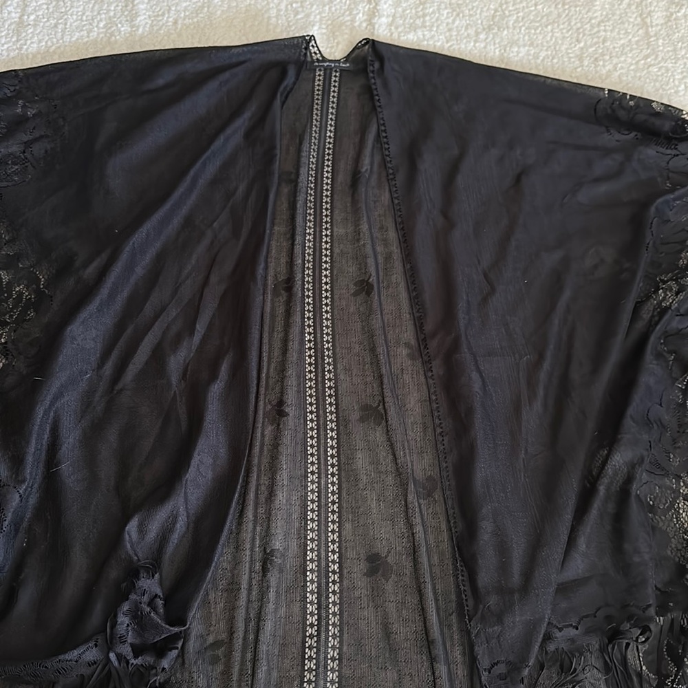 Kimono lace cover up